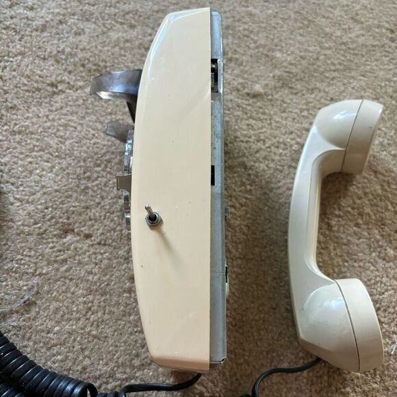 Vintage Comdial Beige Rotary Dial Wall Phone - Picture 8 of 11